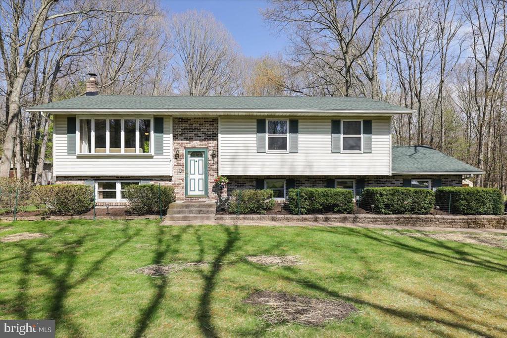 520 EXECUTIVE DR