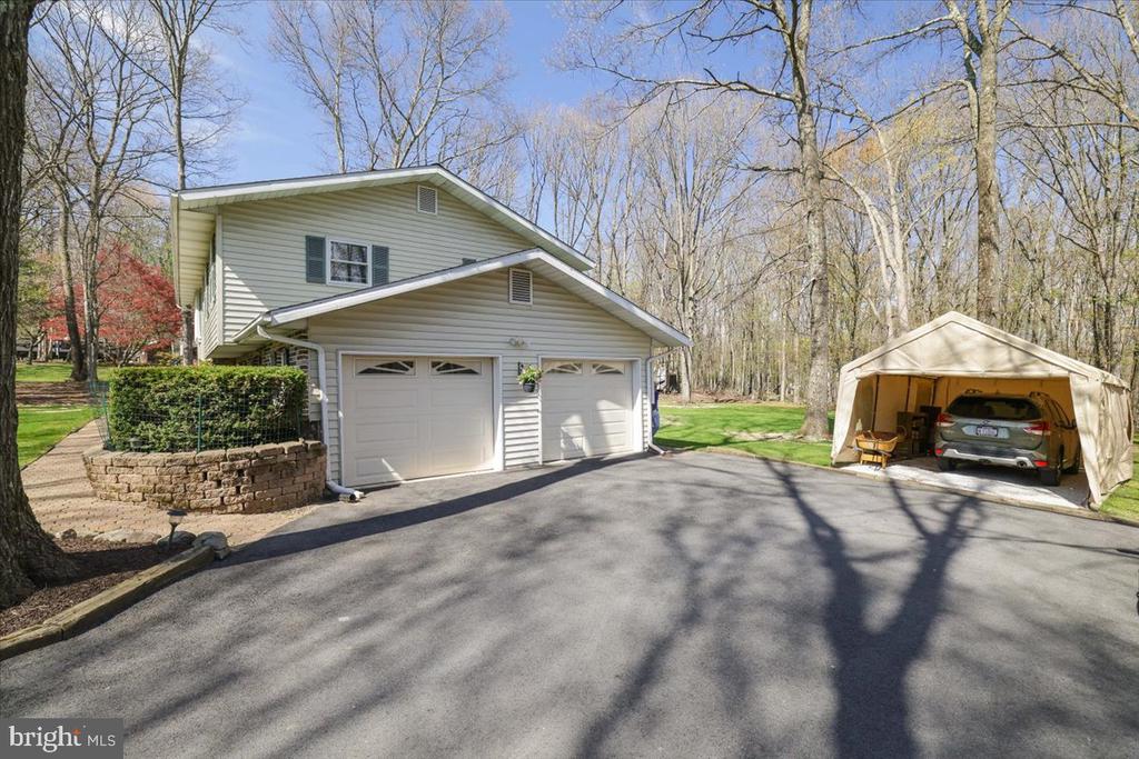 520 EXECUTIVE DR
