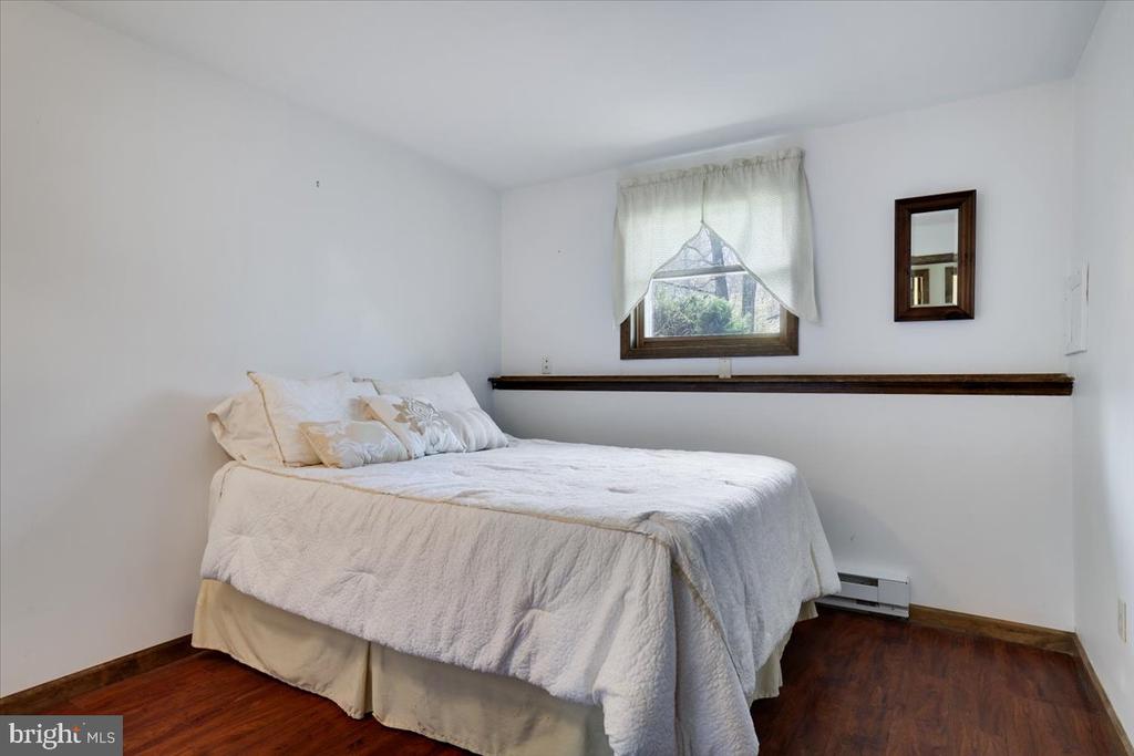520 EXECUTIVE DR