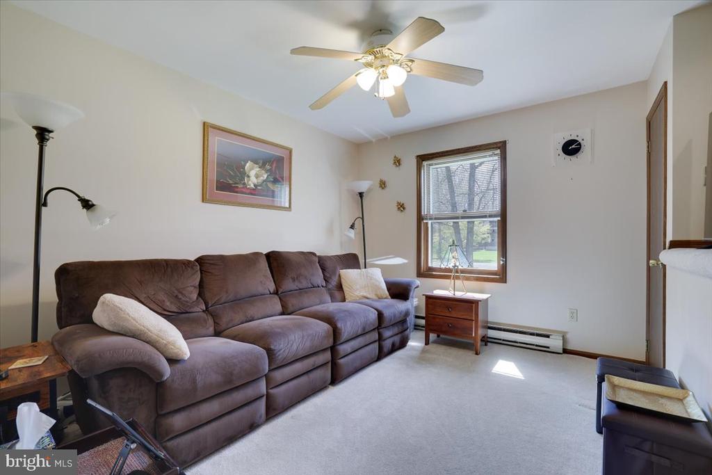520 EXECUTIVE DR