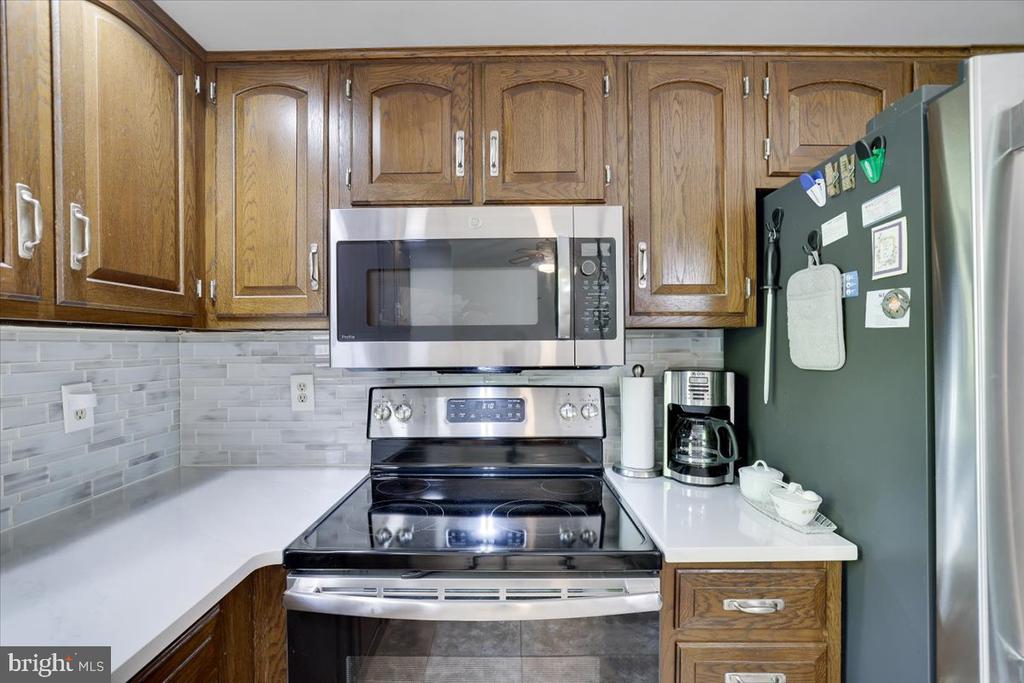 520 EXECUTIVE DR