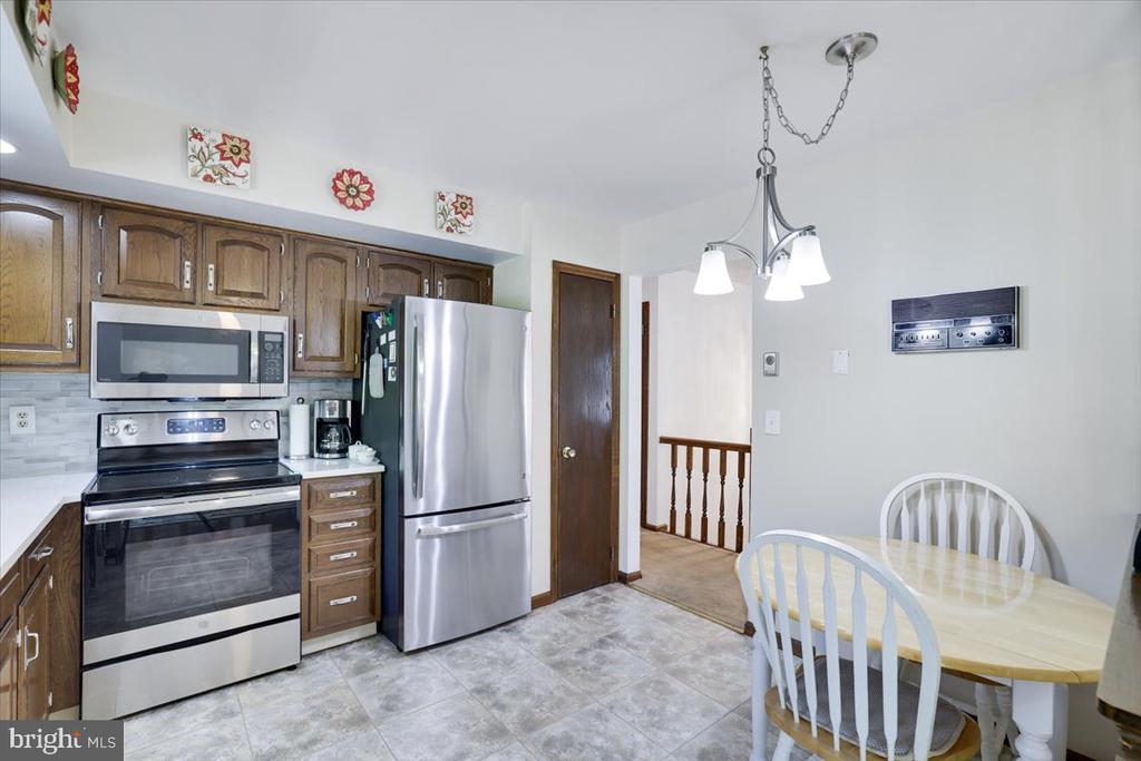 520 EXECUTIVE DR