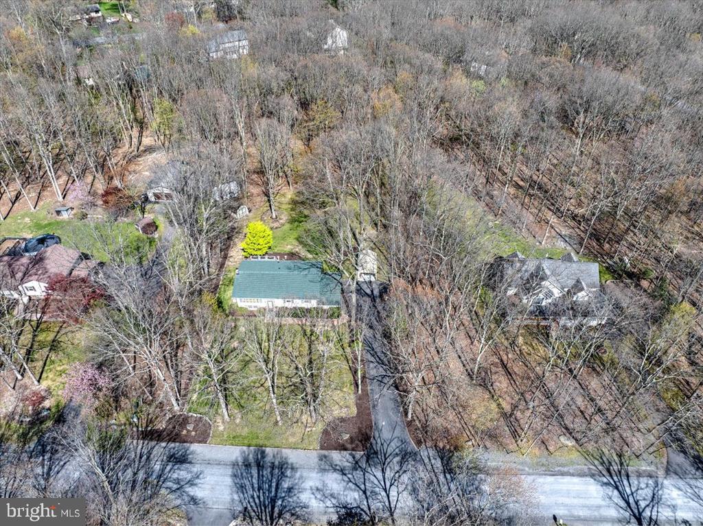 520 EXECUTIVE DR