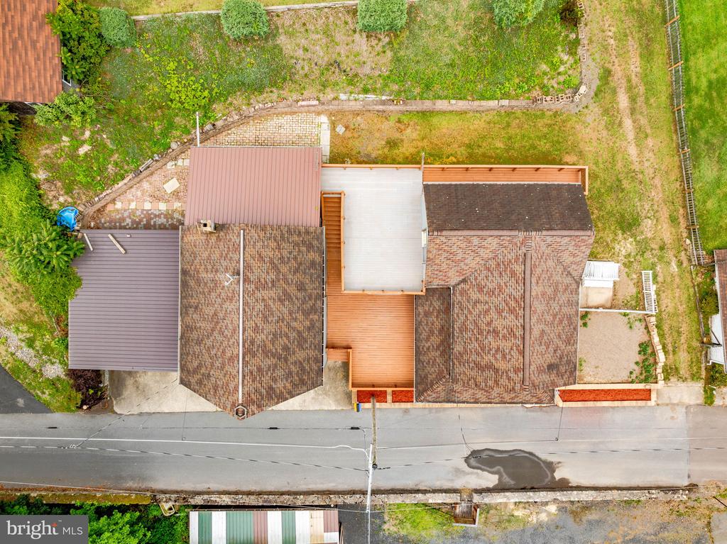409 Mountain St