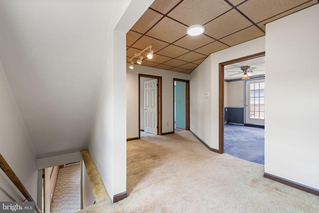 409 Mountain St