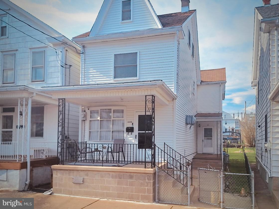1140 POPLAR STREET