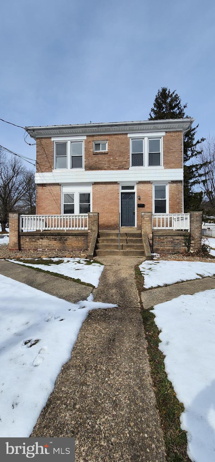 901 N Lincoln St N N