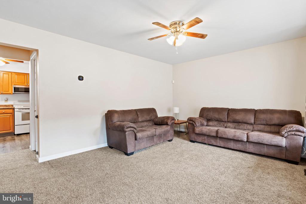 221 Fox Hollow Rd