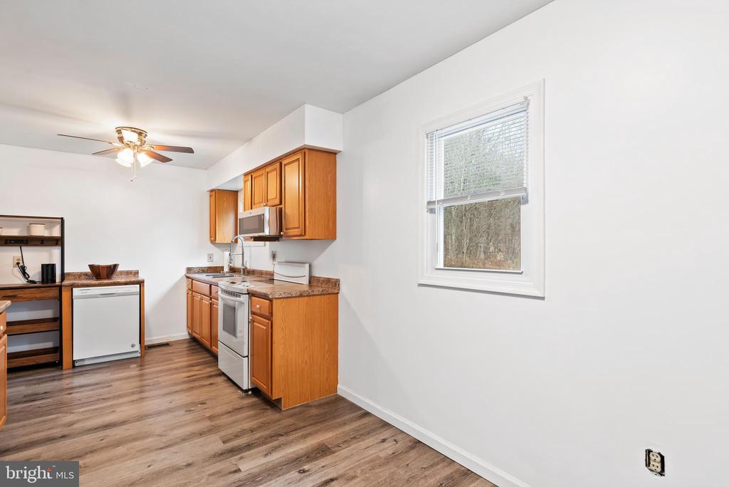 221 Fox Hollow Rd