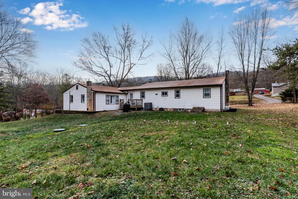 221 Fox Hollow Rd