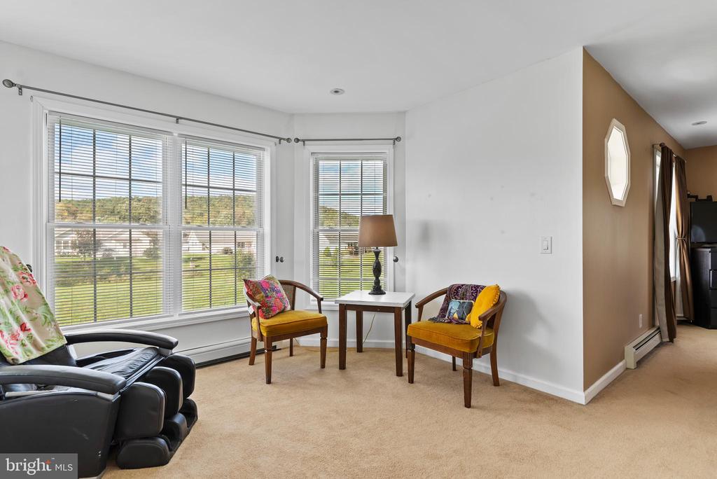 311 Lakeside Dr