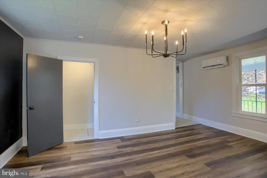112 KINGS HIGHWAY