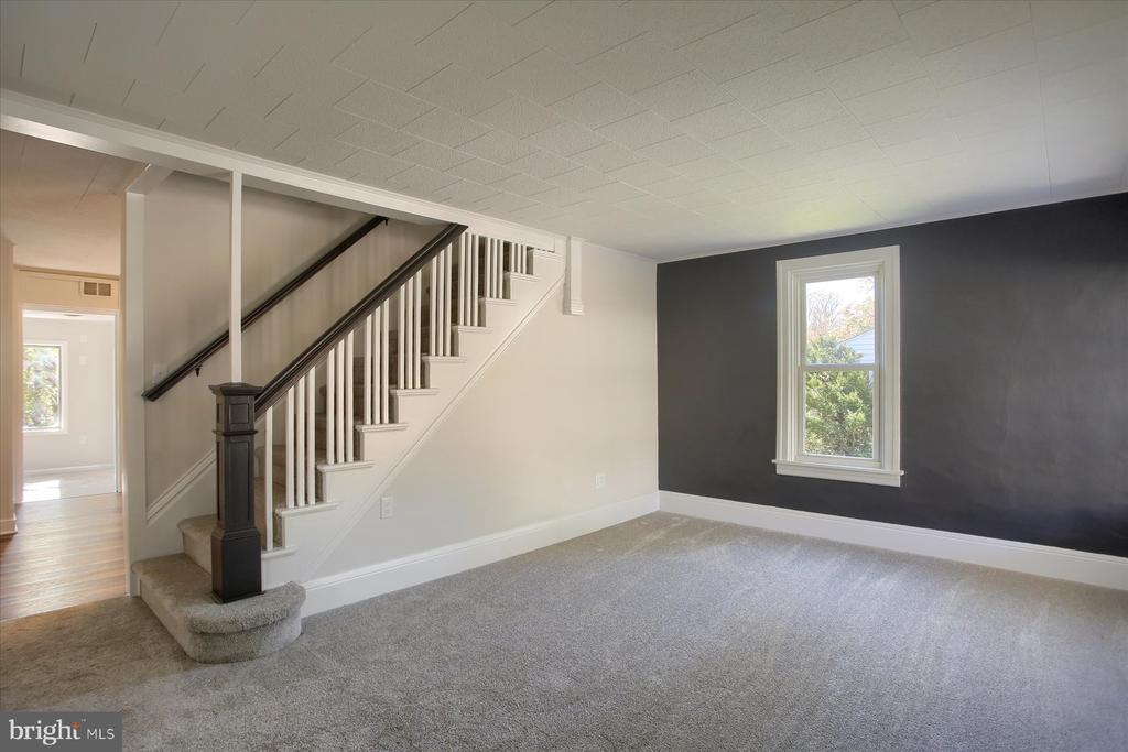 112 KINGS HIGHWAY