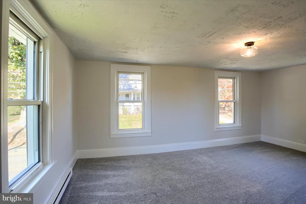 112 KINGS HIGHWAY