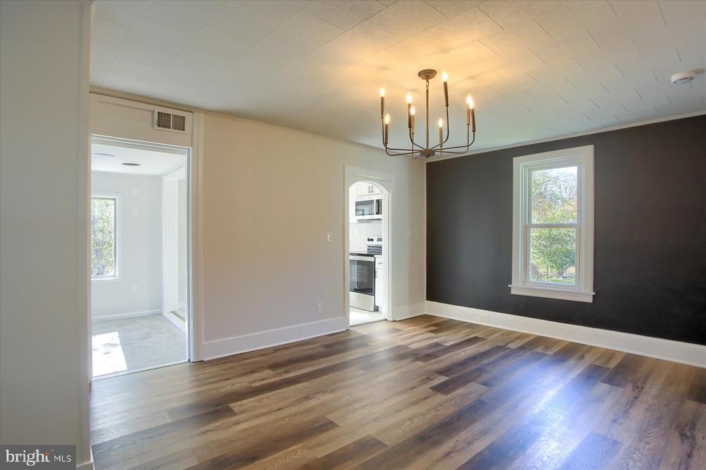 112 KINGS HIGHWAY