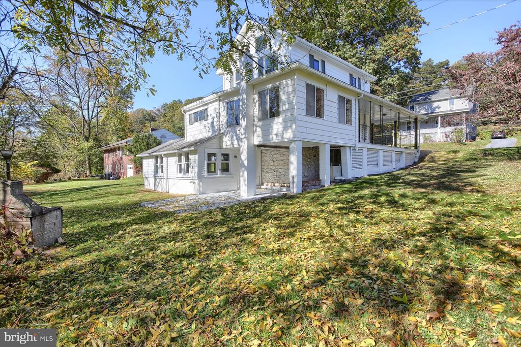 112 KINGS HIGHWAY