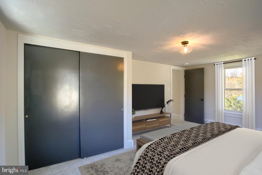 112 KINGS HIGHWAY