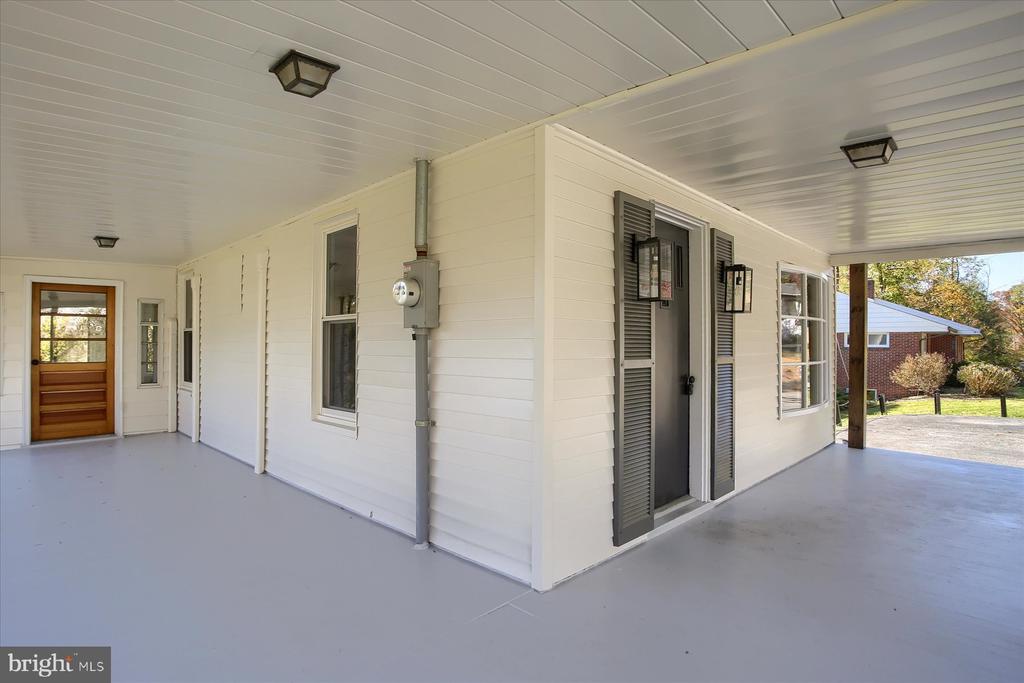 112 KINGS HIGHWAY