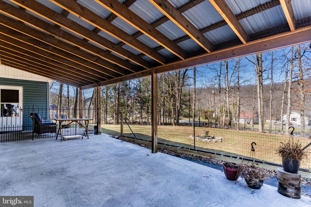 295 GREENBRIAR ROAD