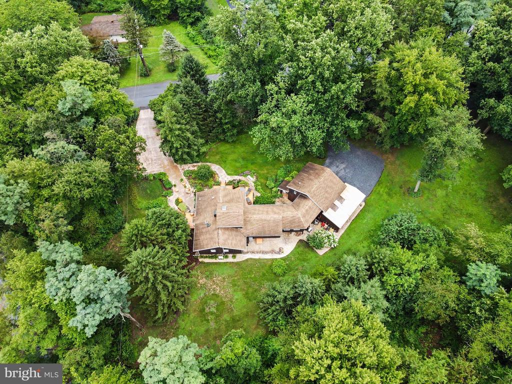 22 BARNETT DRIVE