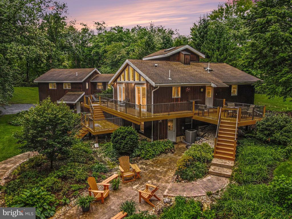 22 BARNETT DRIVE