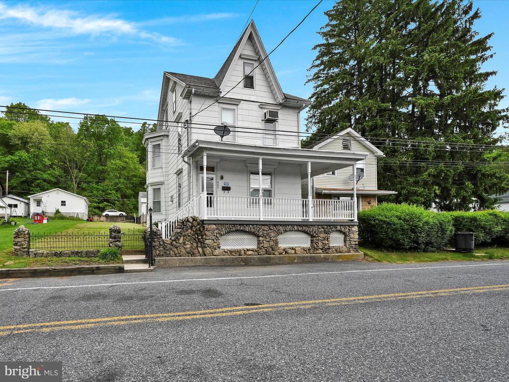 406 W Center St
