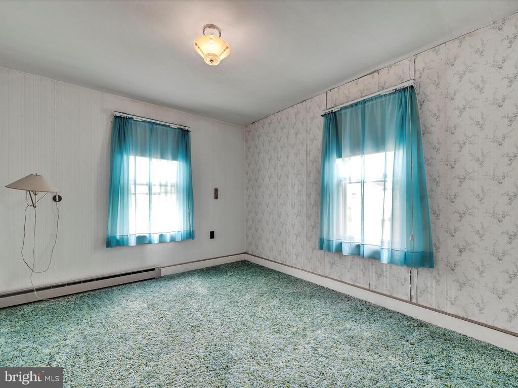 406 W Center St