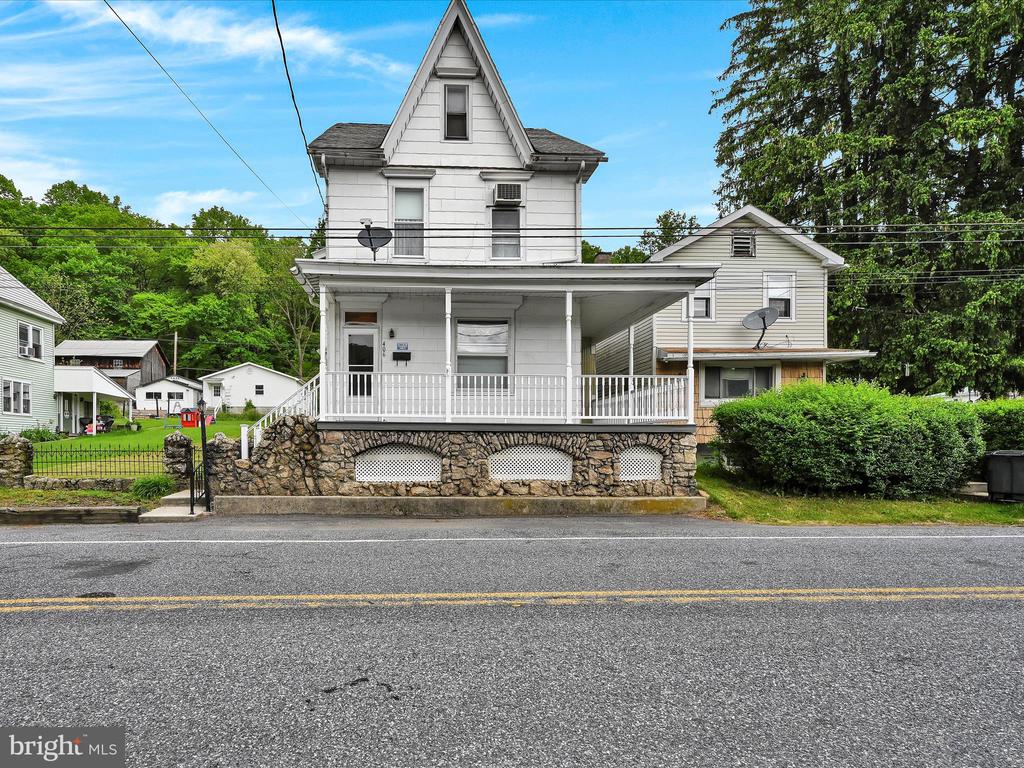 406 W Center St