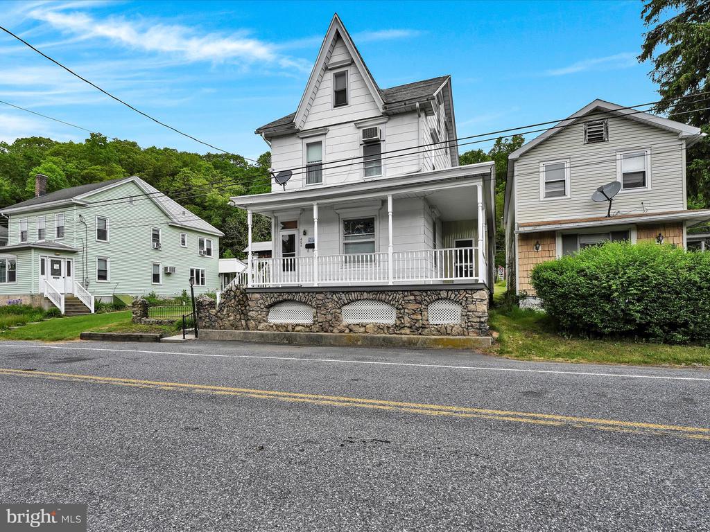 406 W Center St