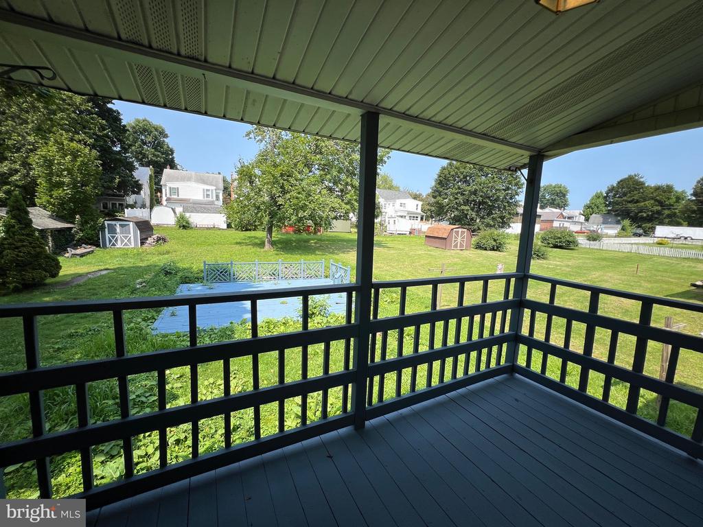 35 Moyer St