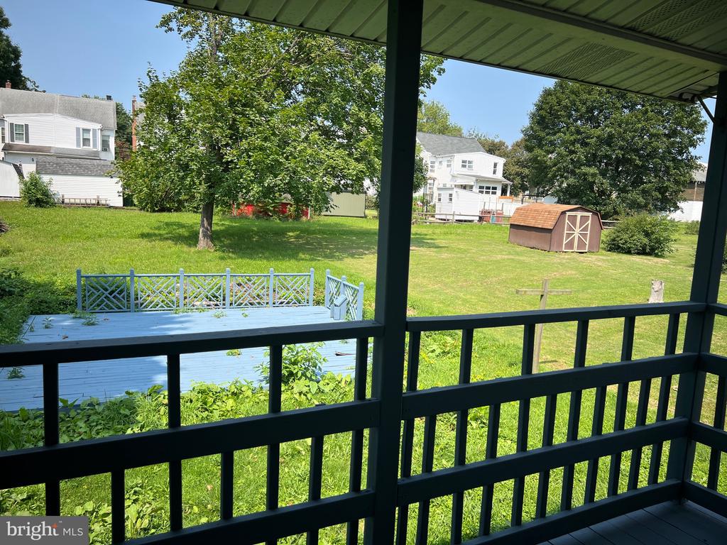 35 Moyer St