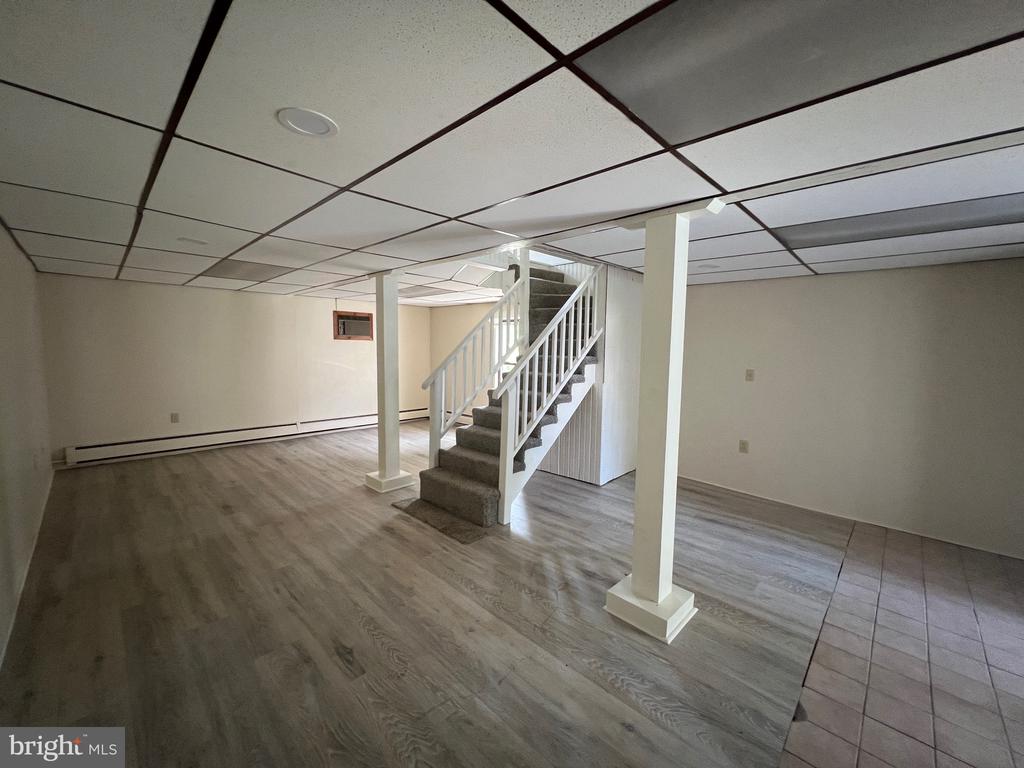 35 Moyer St