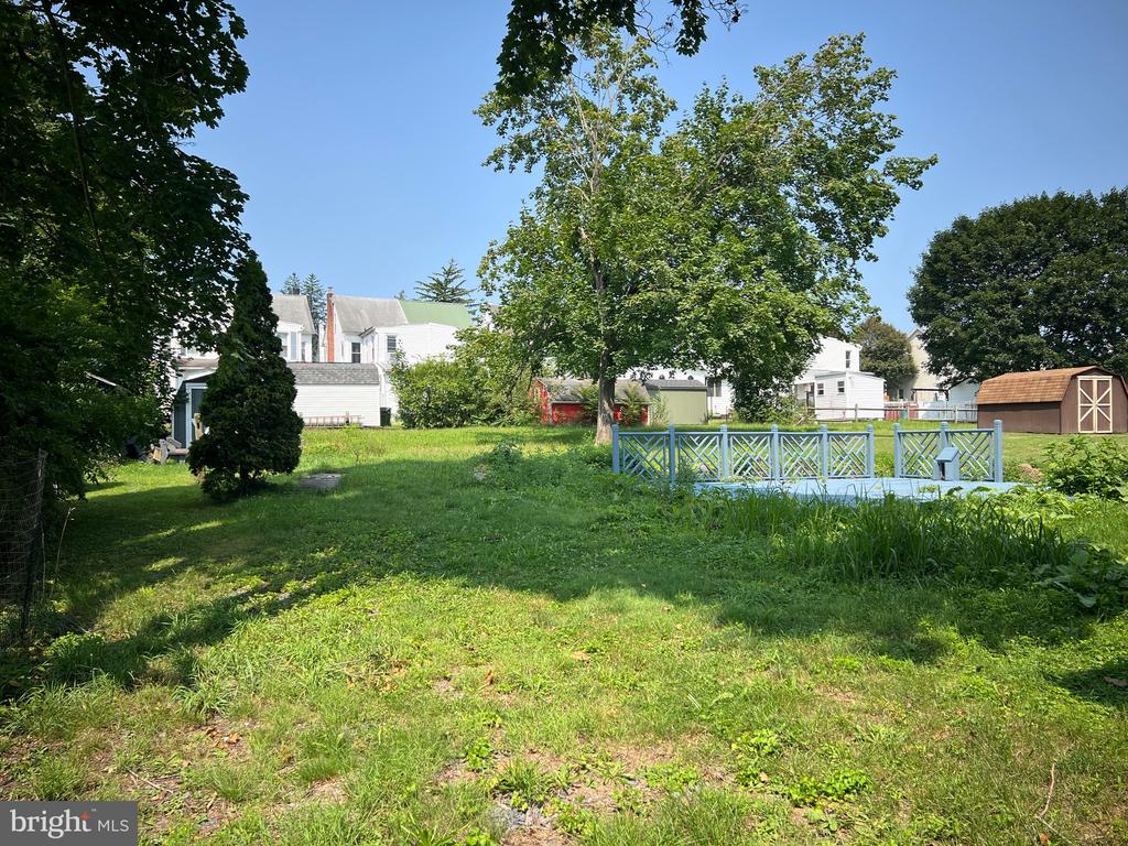 35 Moyer St