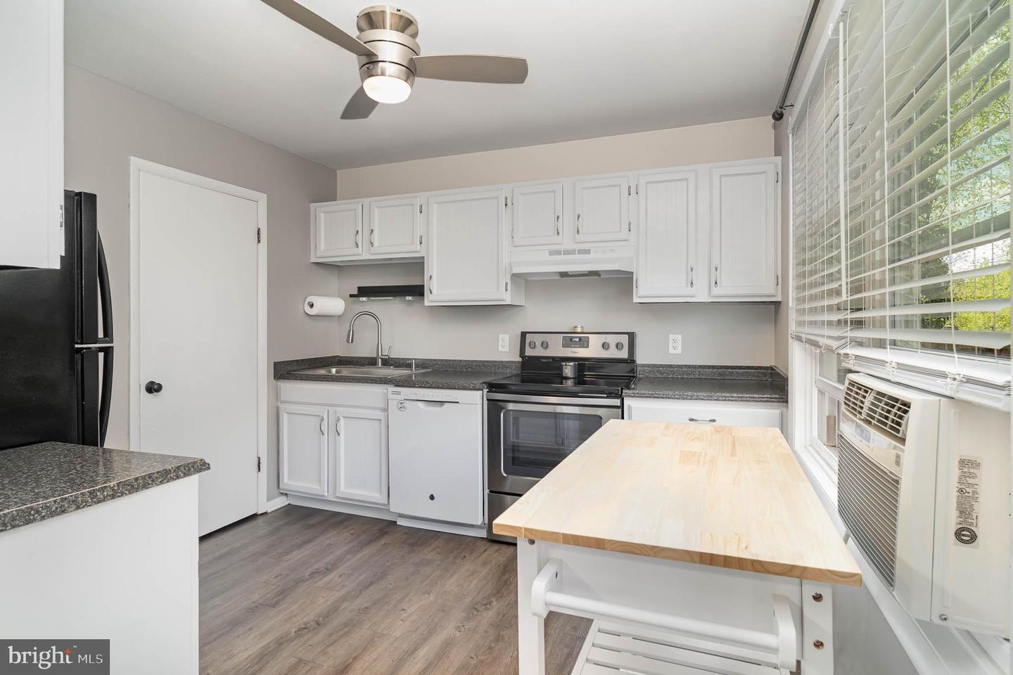 138 White Dogwood Dr