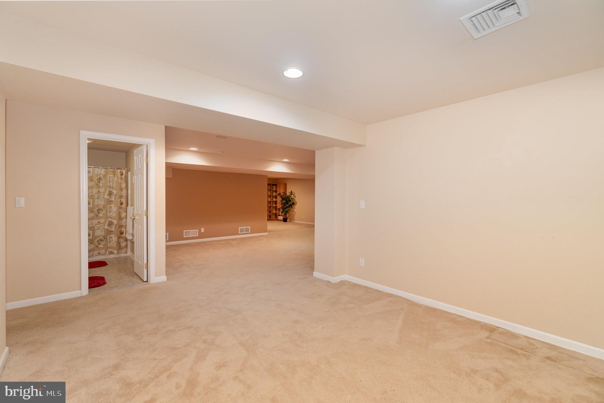 1273 Laurel Oak Ln