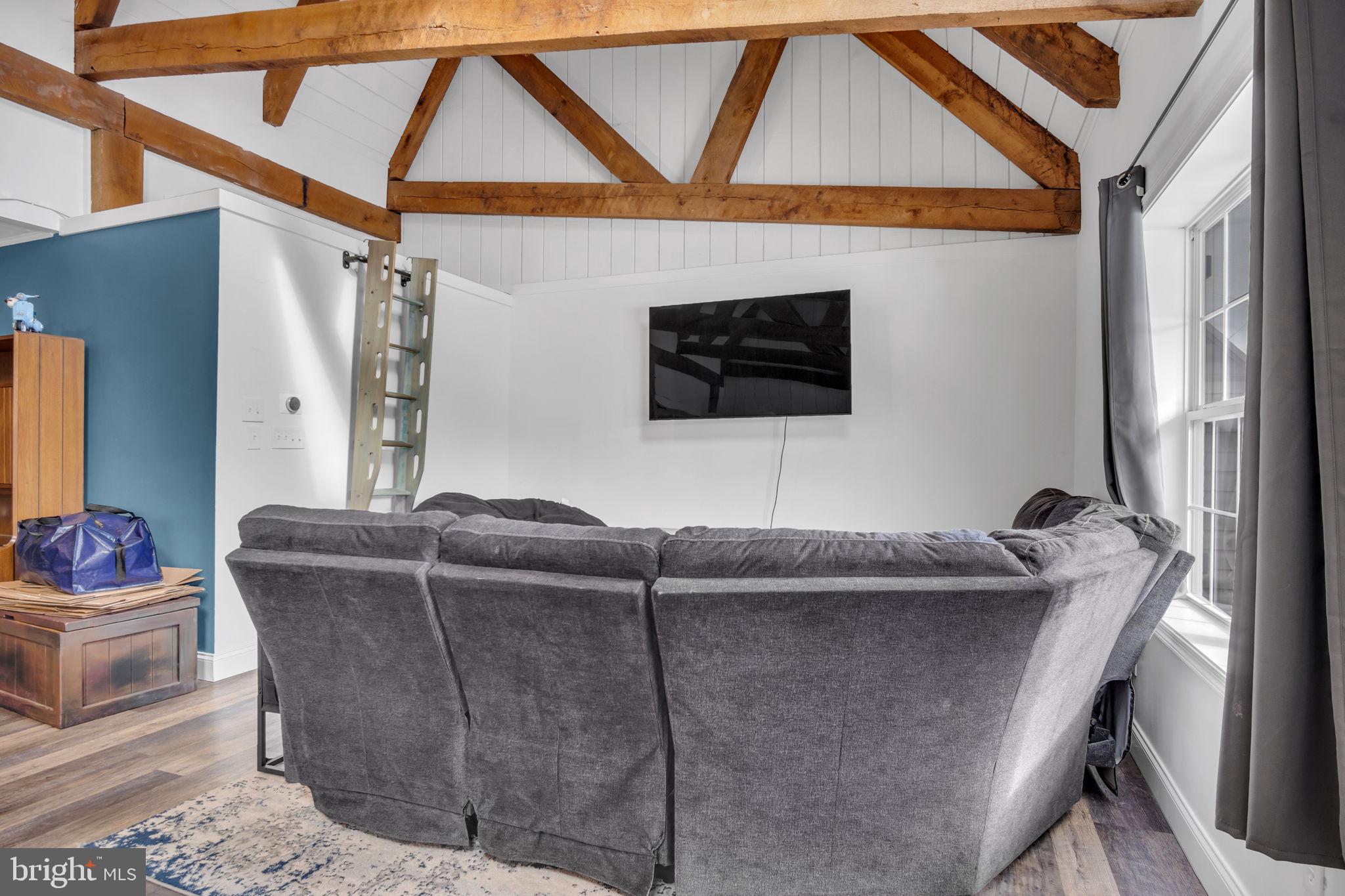 532 W Siddonsburg Rd