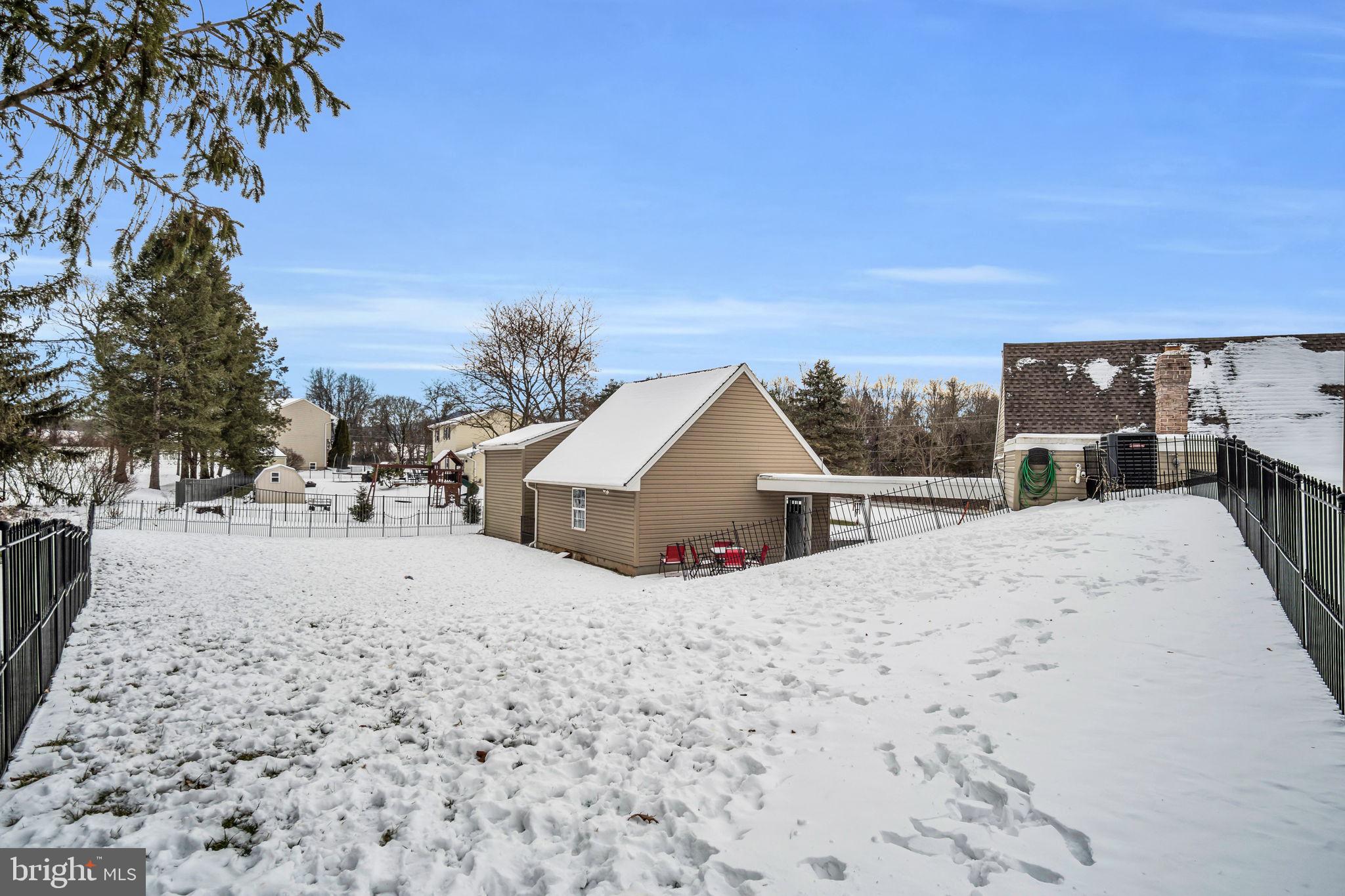 532 W Siddonsburg Rd