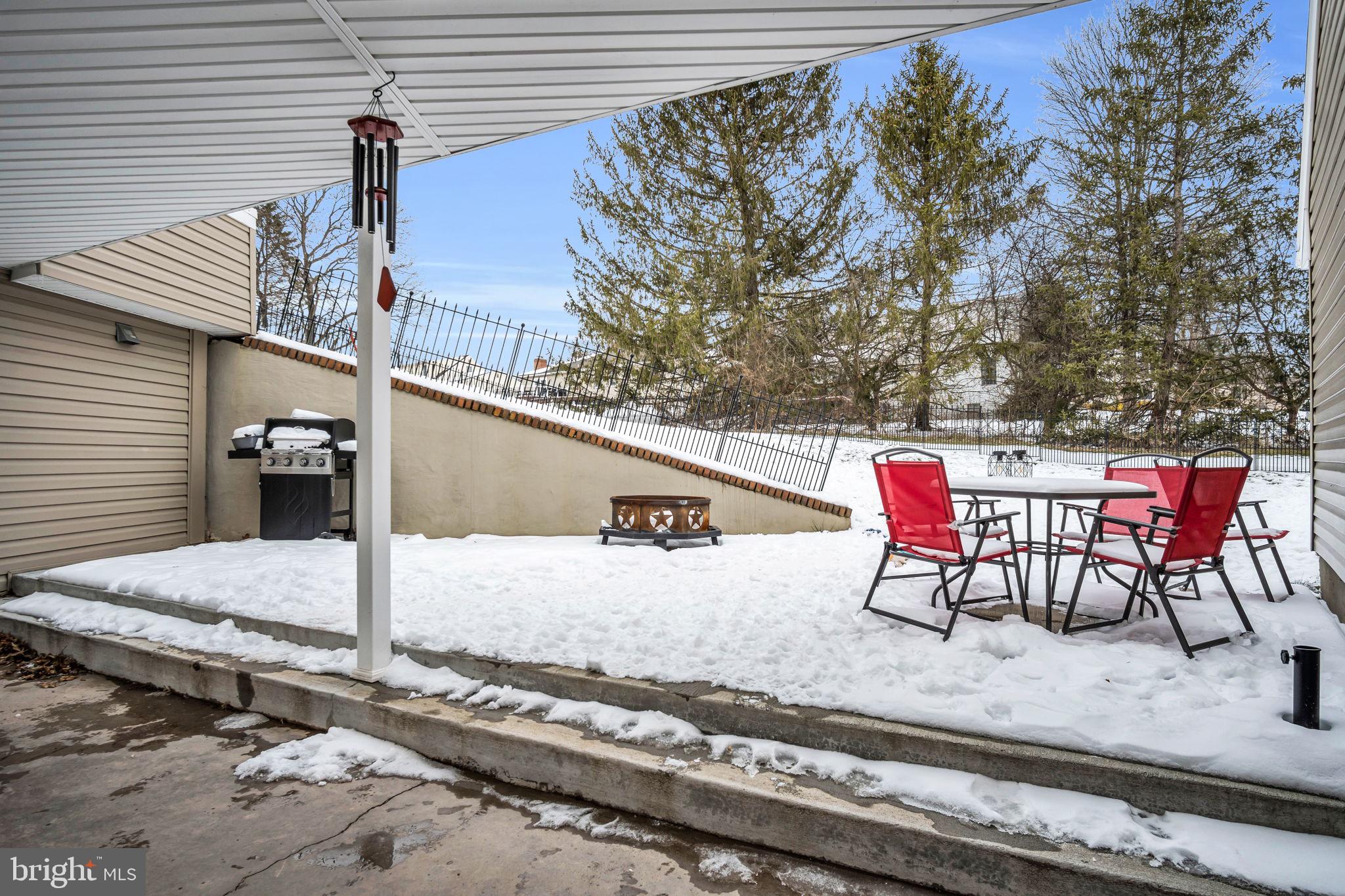 532 W Siddonsburg Rd