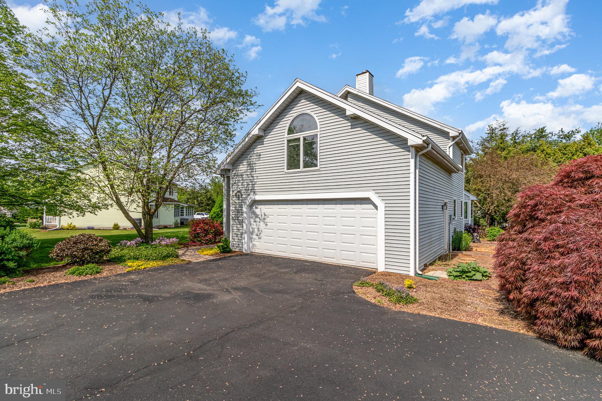 103 Midway Dr