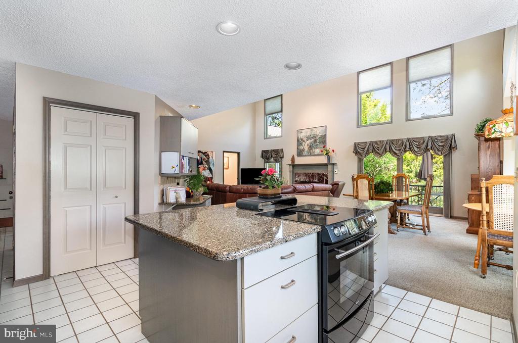 103 Midway Dr