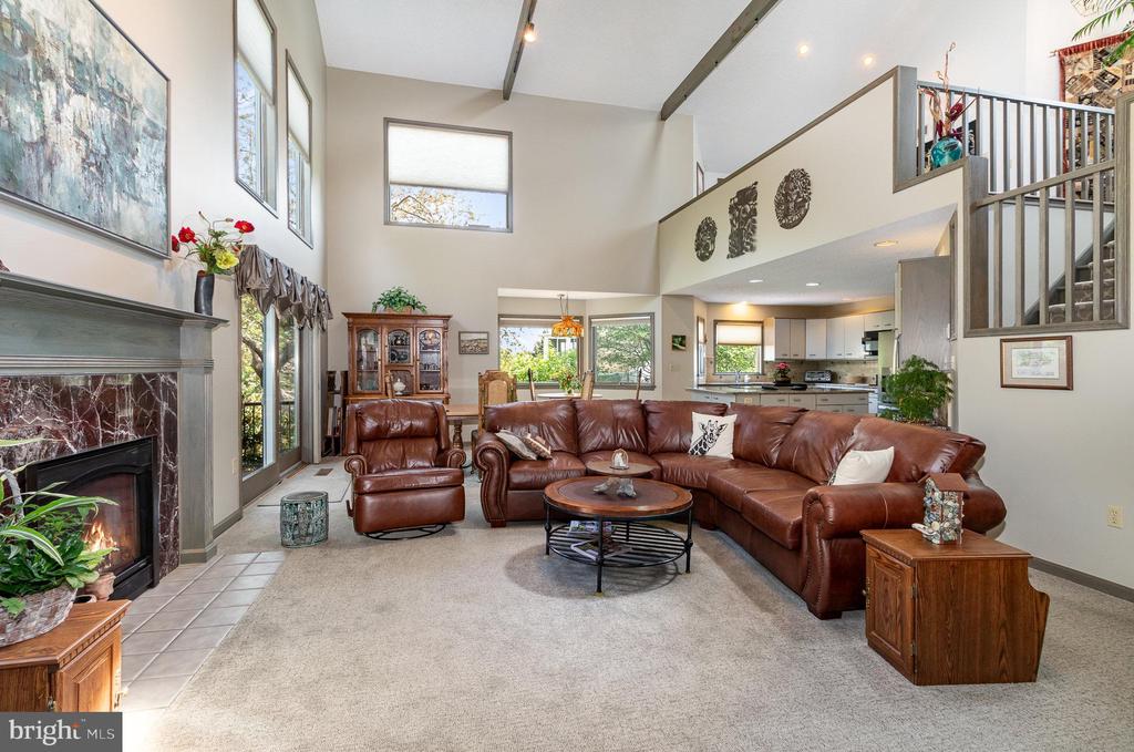 103 Midway Dr