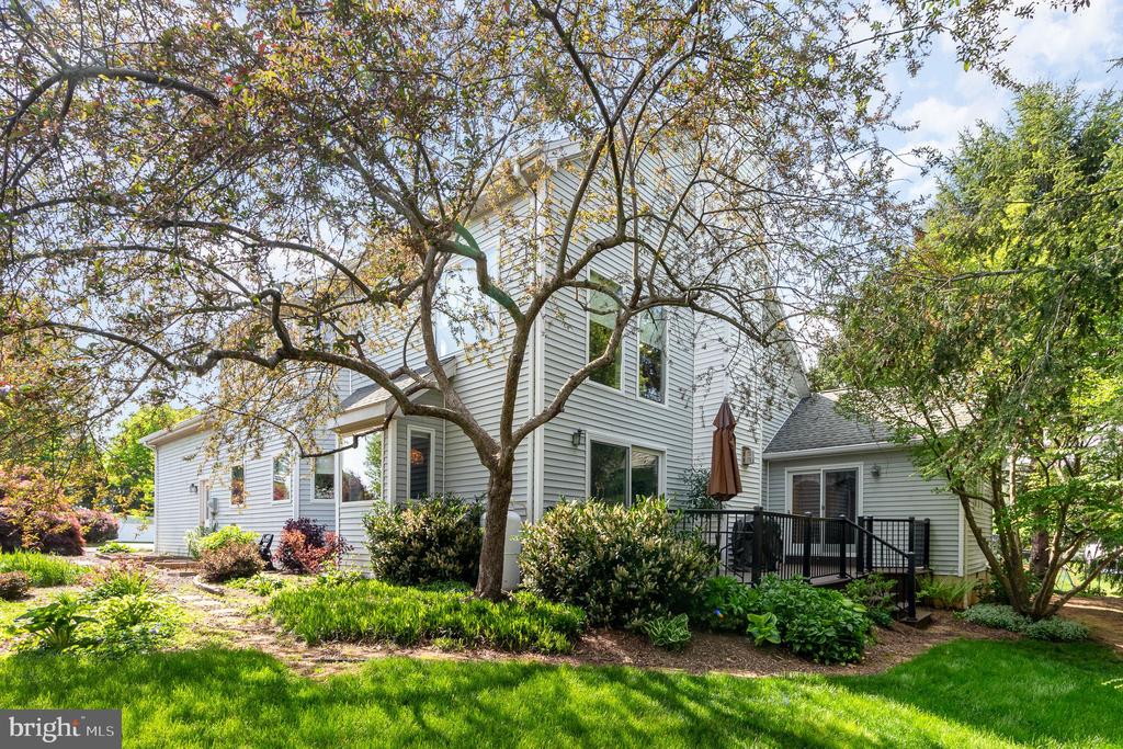103 Midway Dr