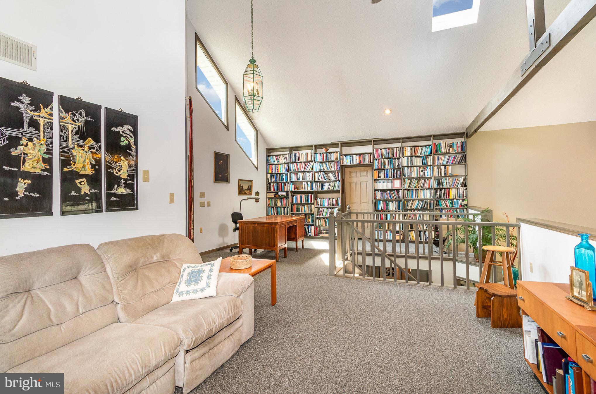 103 Midway Dr