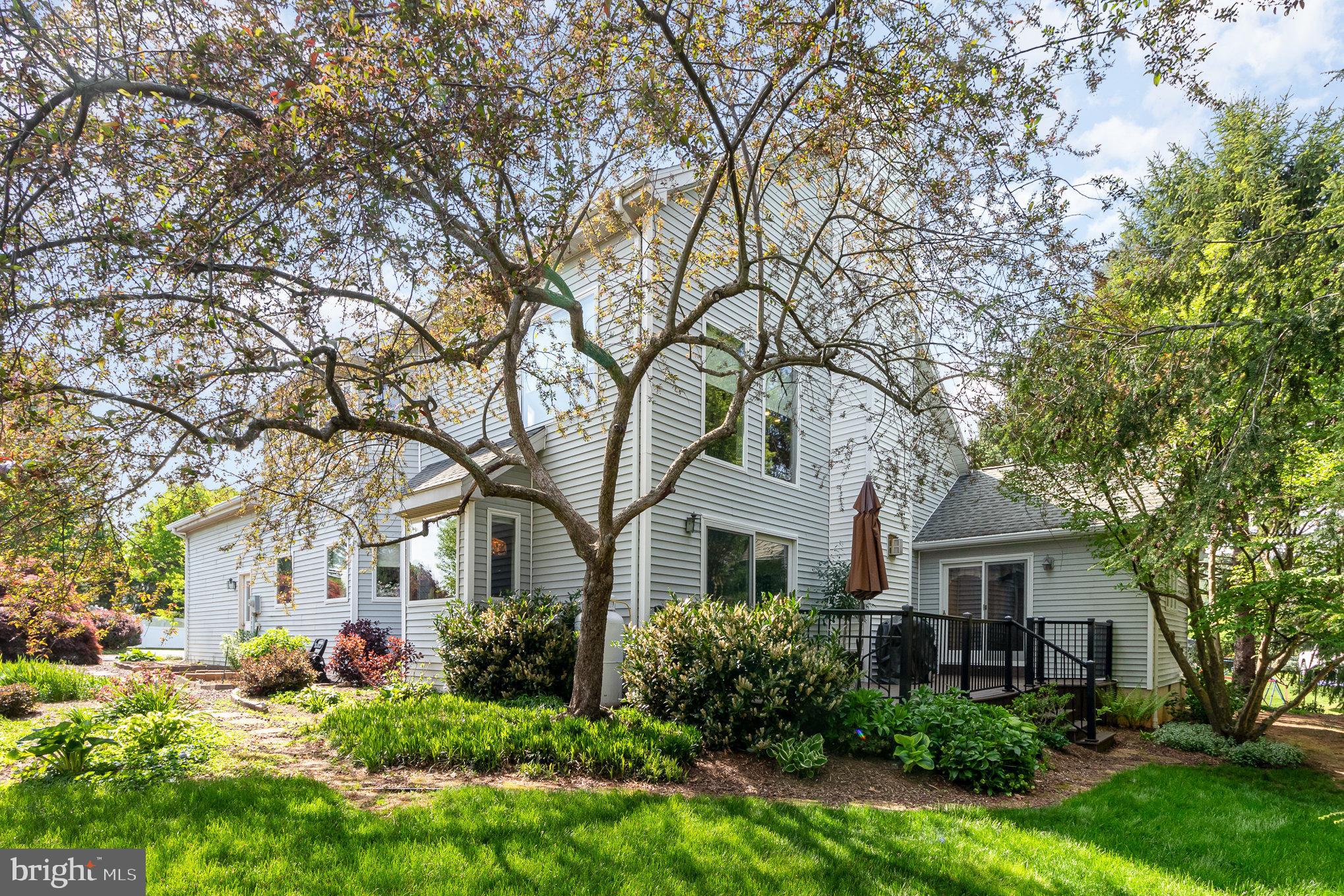 103 Midway Dr