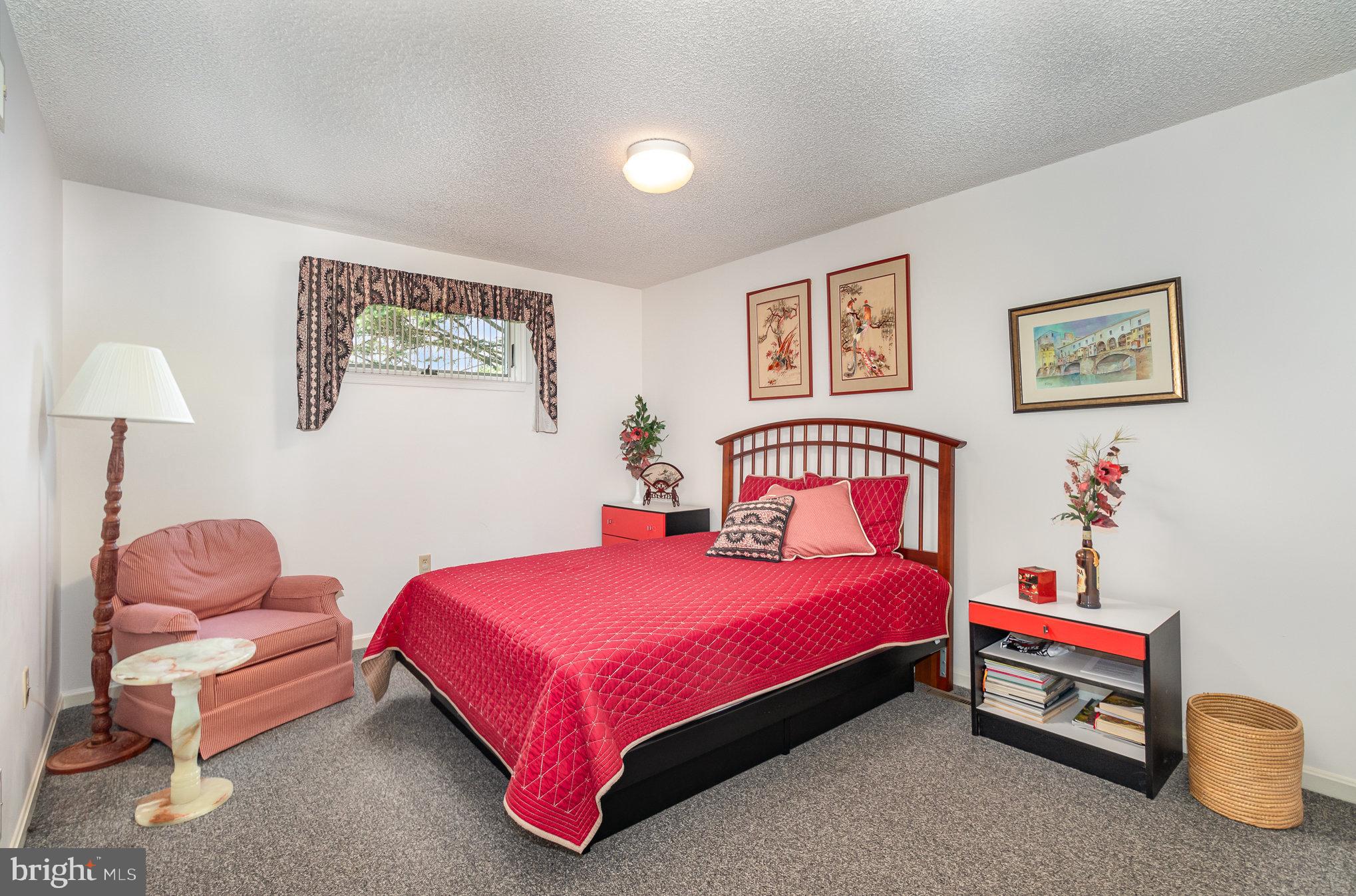 103 Midway Dr
