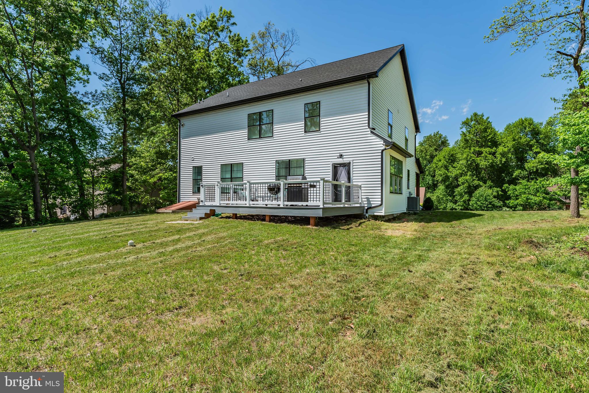 3688 Crossfield Ln