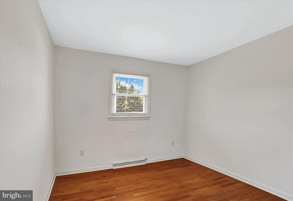 303 Sunset Dr