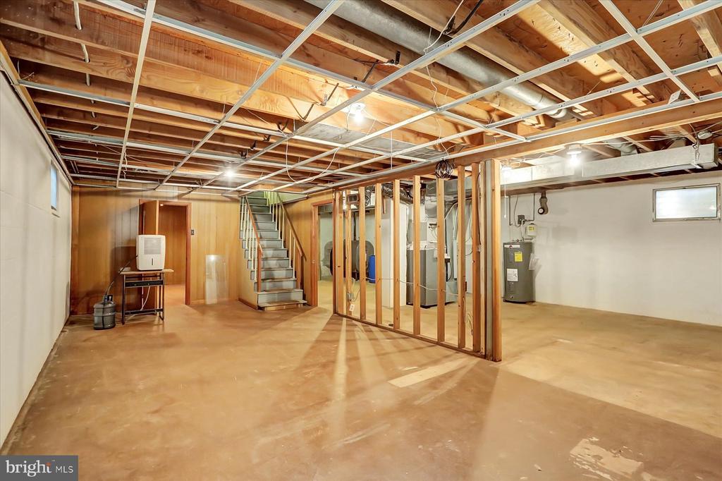 303 Sunset Dr