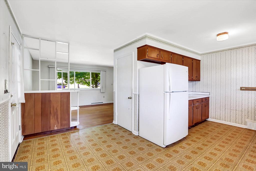 303 Sunset Dr
