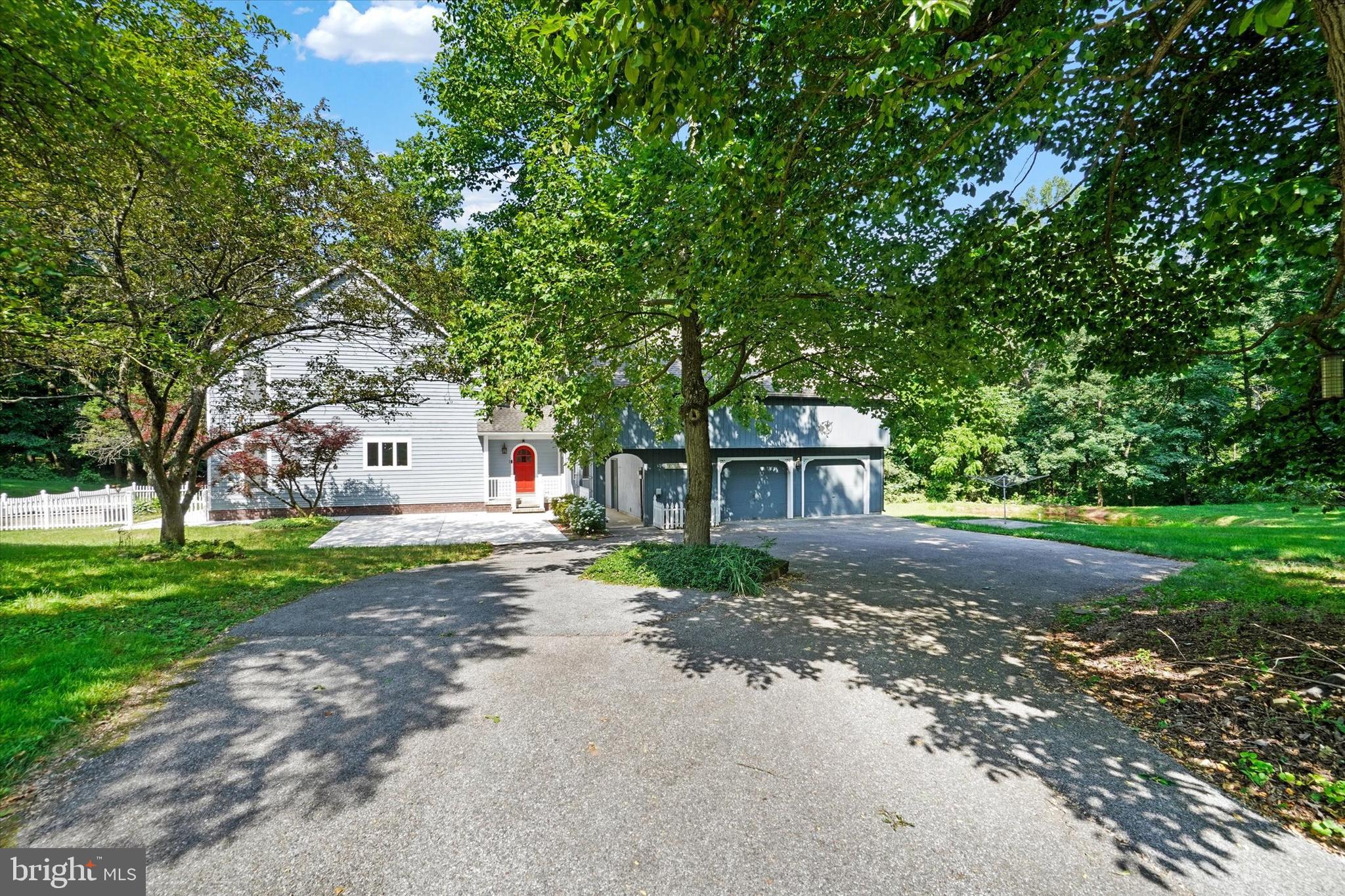 6050 Mountain Rd